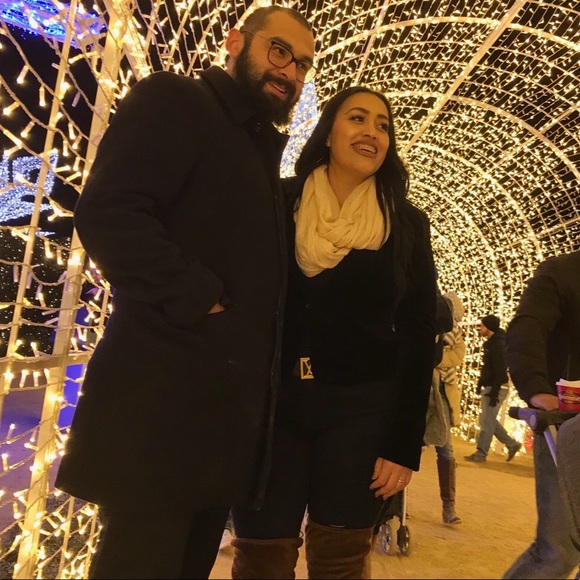 Meet your Posher, Juan - Picture 1 of 1